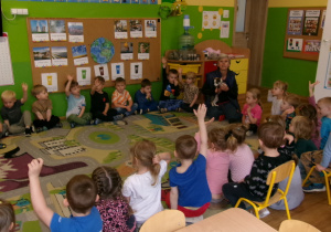 Rozmowa z pracownikiem schroniska w grupie I i II