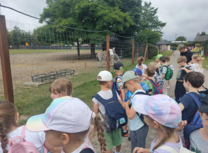 Grupa Myszek na wycieczce w Borysewie