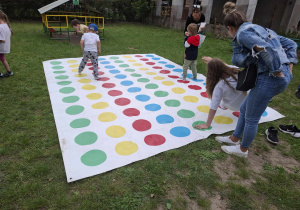 Gra w twister