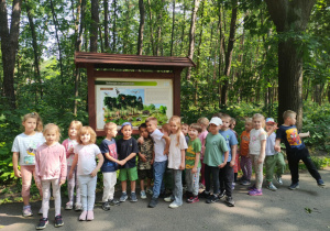 Grupa III w parku
