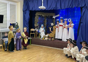 Dzieci podczas występu