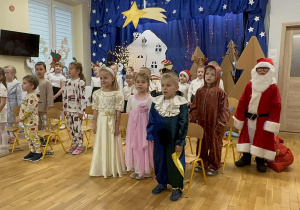 Dzieci z grupy III podczas występu