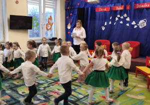 Dzieci podczas występów