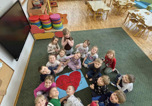 Dzieci z ułożym sercem