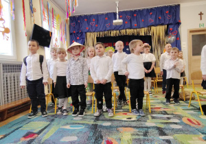 Dzieci podczas występu